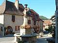 Fontaine et maisons a colombage