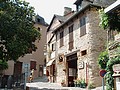 Conques (12) ruelles du village