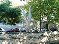 Nimes (30) quai du jardin de la Fontaine