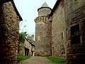 Saint-Côme d'olt (12) : Ruelle bordant le chateau