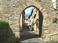 Sauveterre de Rouergue (12) : porte saint-vital