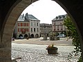 Sauveterre de Rouergue (12): La place des Arcades